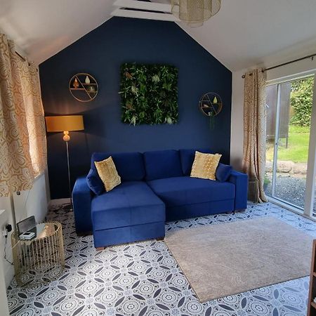 קמבורן Hallegan Annexe With Private Garden And Woodland מראה חיצוני תמונה
